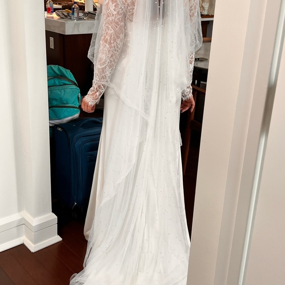 Grace Loves Lace Pearly Blusher Veil - Picture 2 of 3